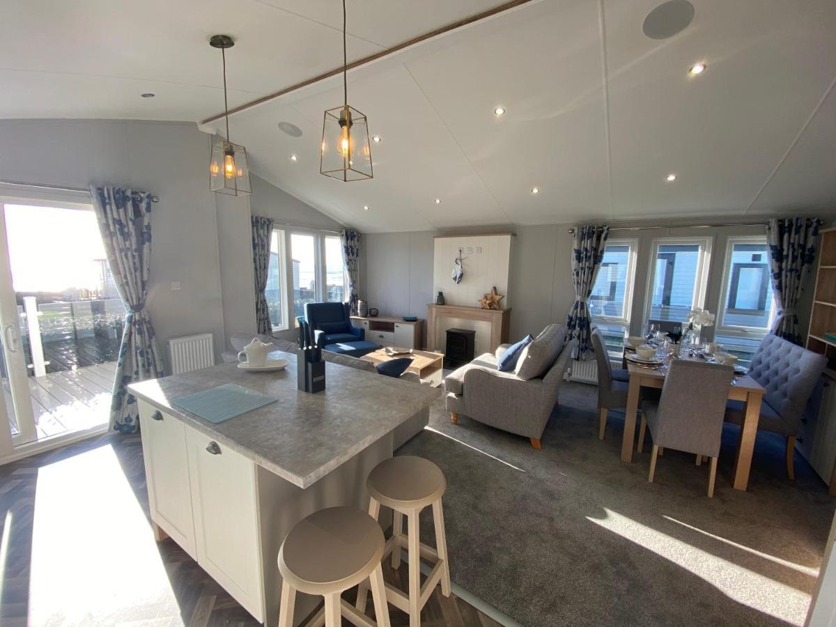 Sea View Beach Lodge Trecco Bay 3 Bedroom Porthcawl Exteriér fotografie